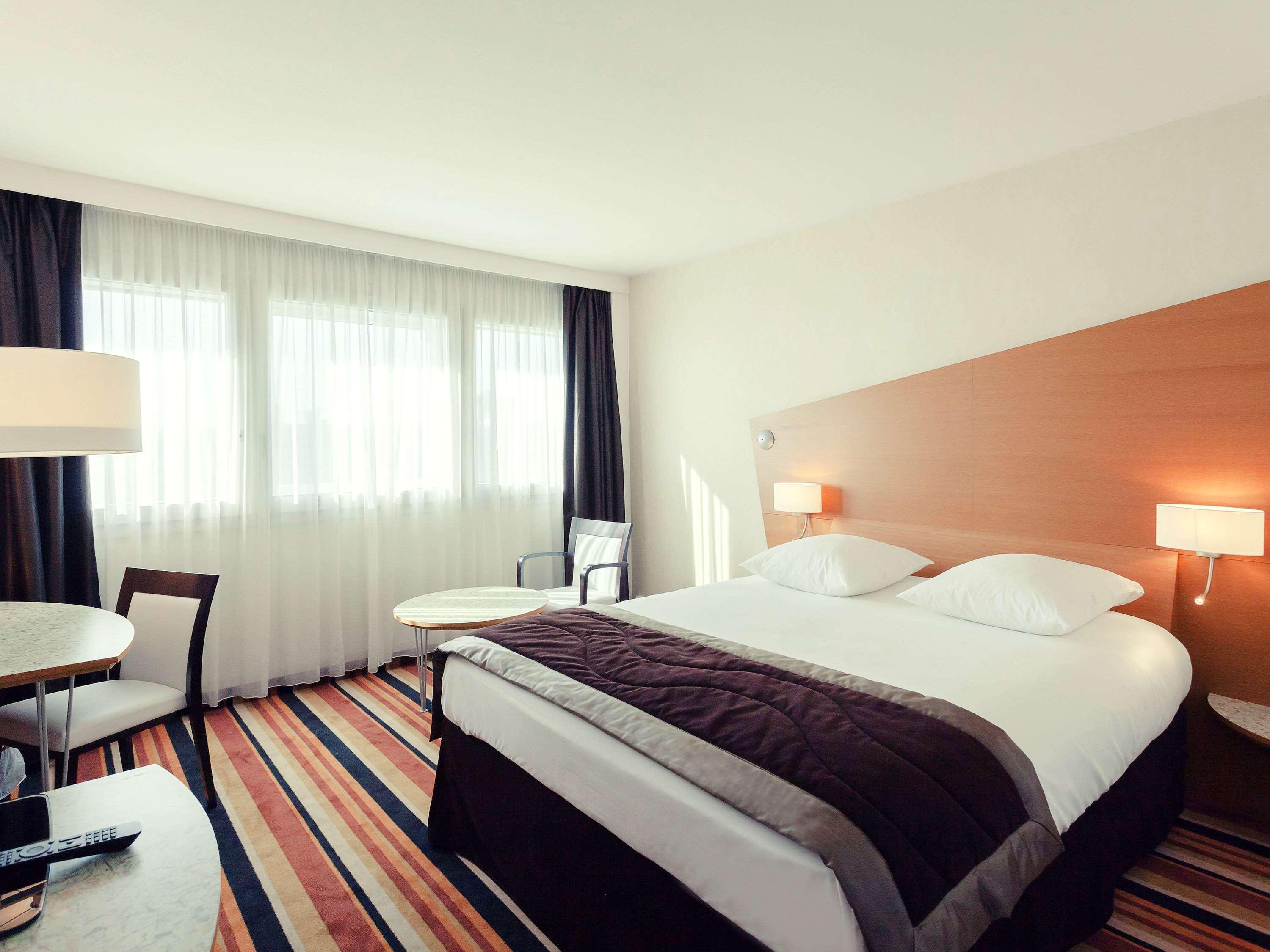 Mercure Orleans Centre Bords De Loire Exteriör bild