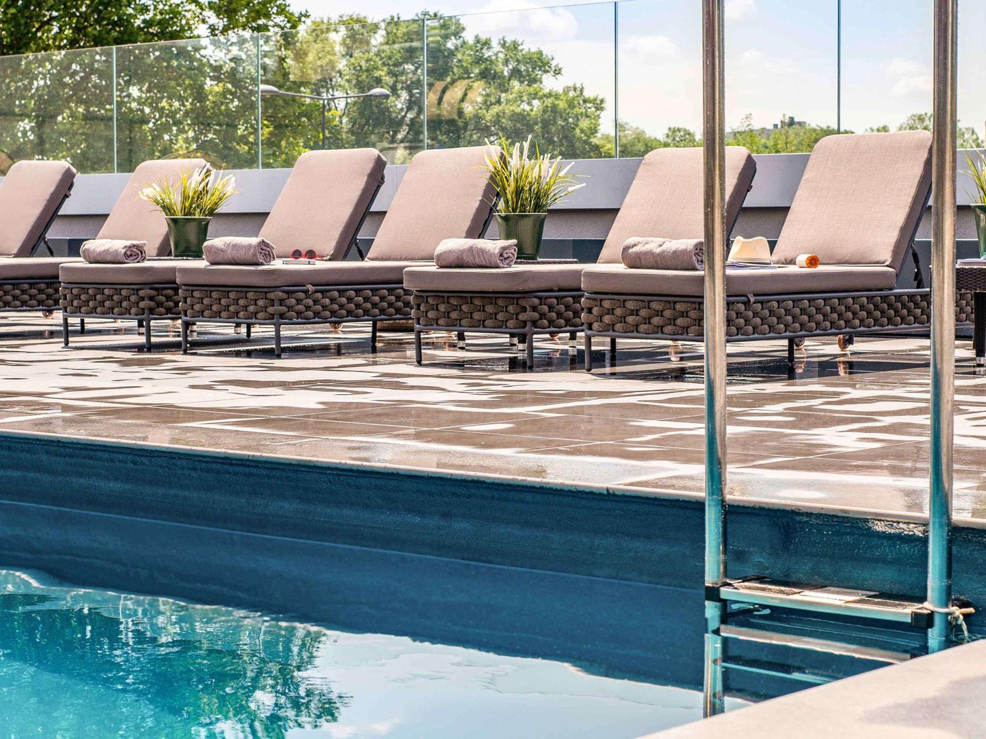 Mercure Orleans Centre Bords De Loire Exteriör bild